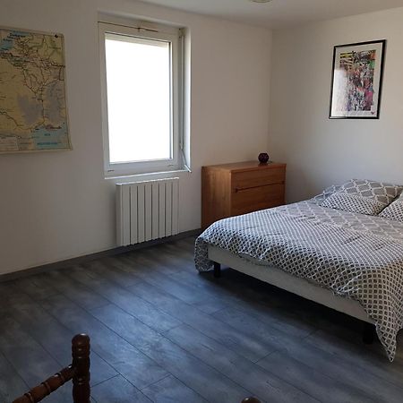 Appartement Rdc Avec Terrasse Epinac-les-Mines Exterior foto