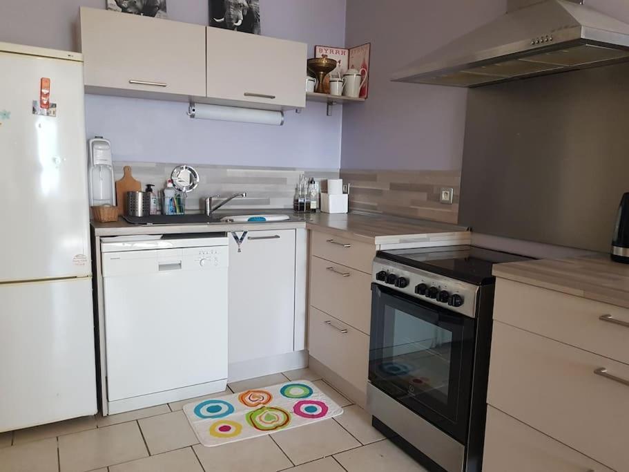 Appartement Rdc Avec Terrasse Epinac-les-Mines Exterior foto